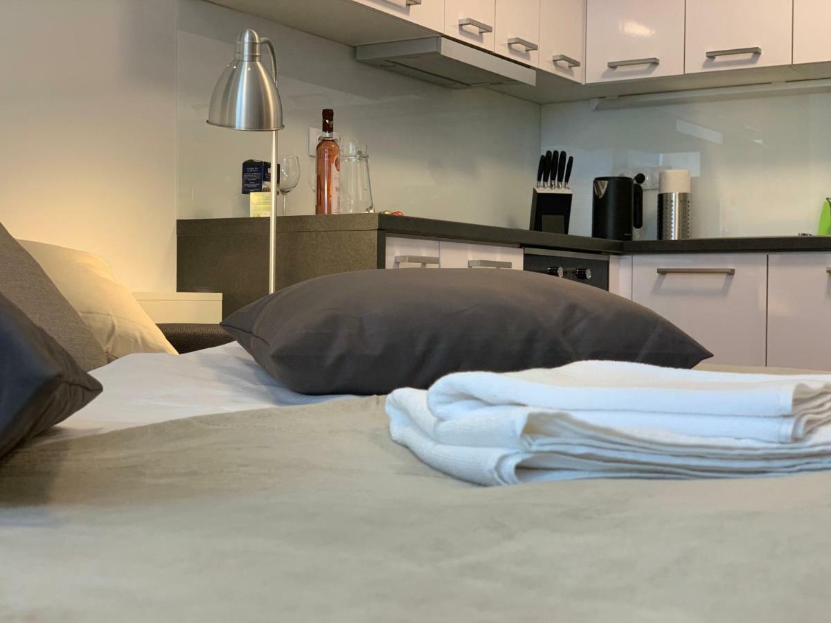 Ap 1 - Apartments 4U Brezinova "Overnight Simply" Hradec Kralove Exterior foto