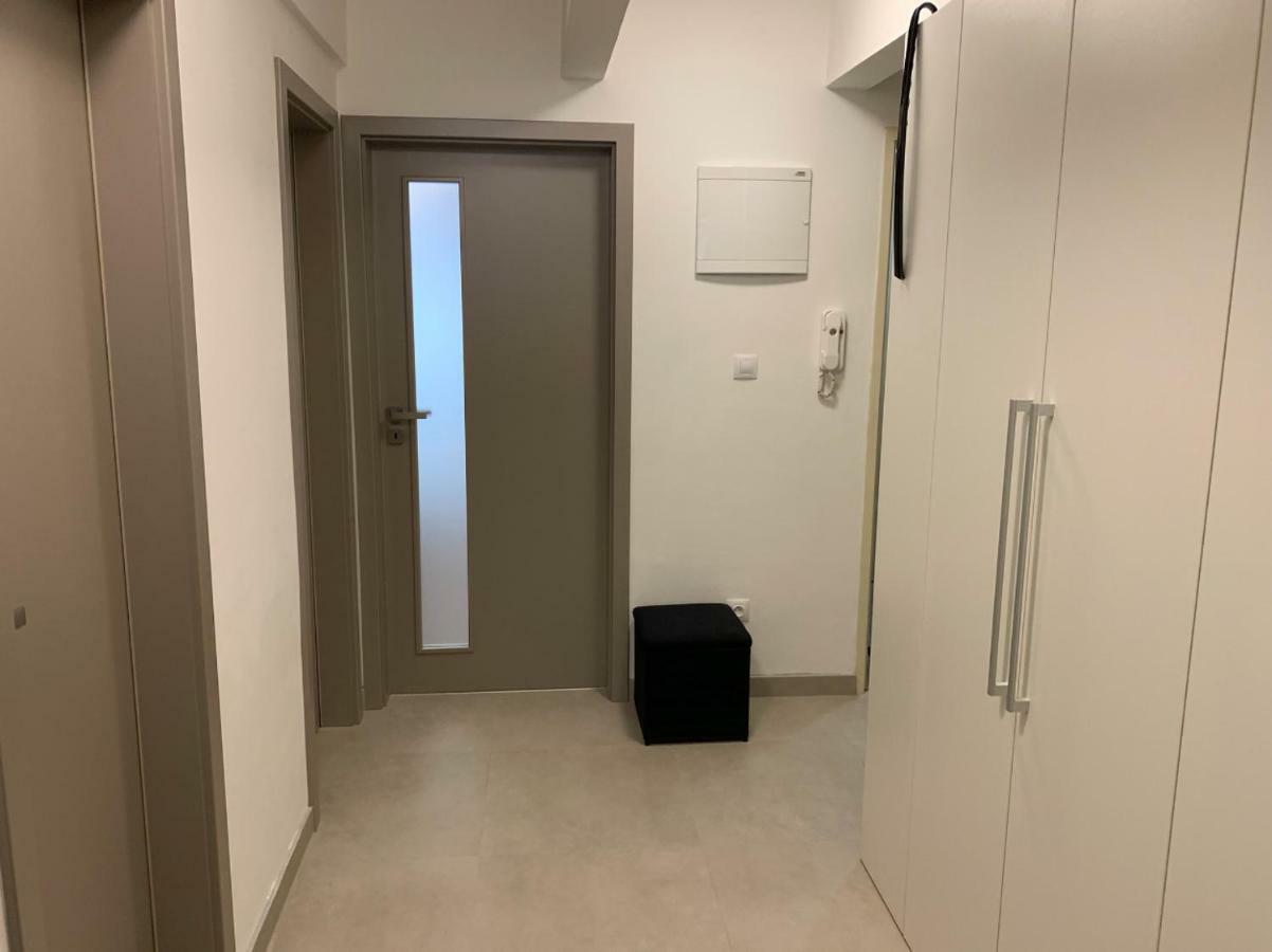 Ap 1 - Apartments 4U Brezinova "Overnight Simply" Hradec Kralove Exterior foto