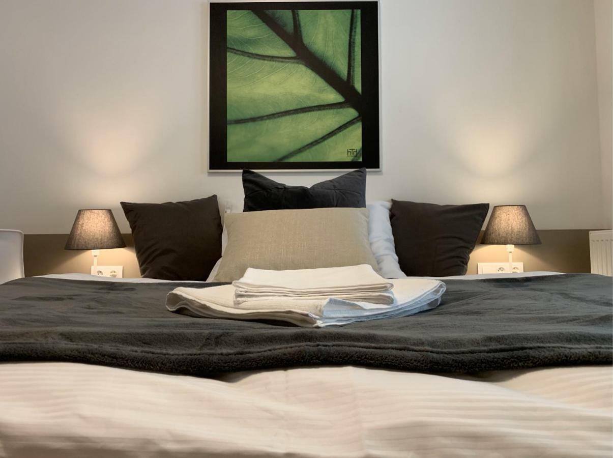 Ap 1 - Apartments 4U Brezinova "Overnight Simply" Hradec Kralove Exterior foto